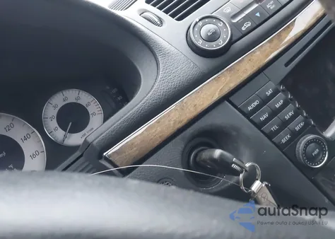 2004 Mercedes-Benz E 500 z USA, uszkodzony, nr VIN WDBUF70J04A448853